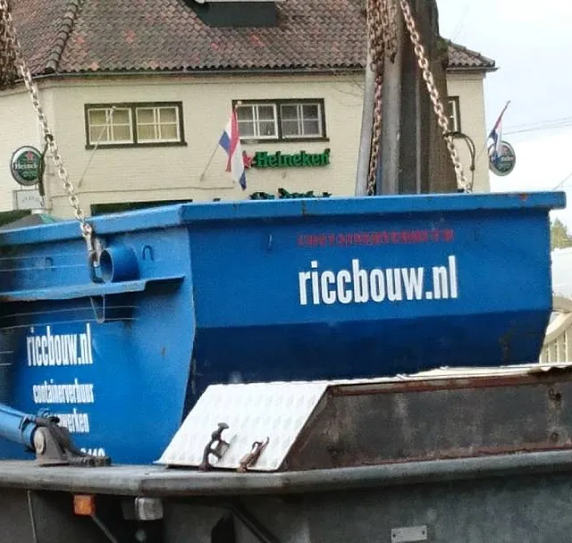 Blauwe container